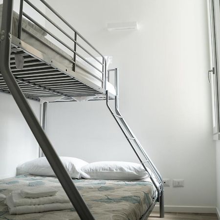 Piazza XX Settembre - Feel The Centre Apartment Lecco Exterior photo