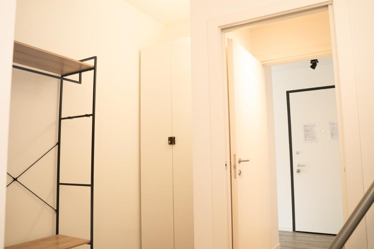 Piazza XX Settembre - Feel The Centre Apartment Lecco Exterior photo
